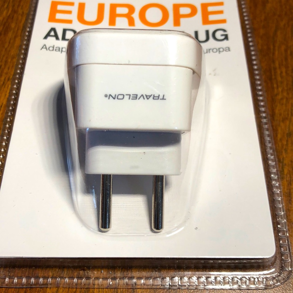 Europe Adapter Plug 🔌 🏷 🧭 NIB